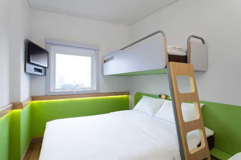 Ibis Budget Afrika Hotel 2*